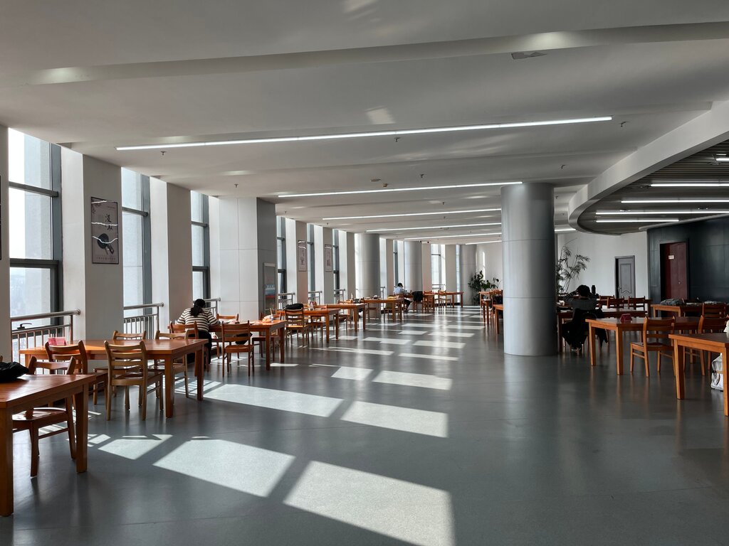 Institutional dining